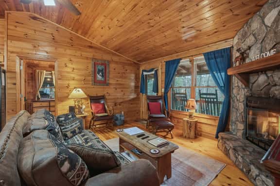 1BR - Moose Lodge - Image 1